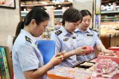 <b>铜陵市郊区：严查节前食安现患 守护群众舌尖安</b>