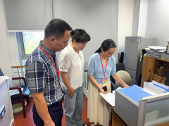 <b>【纪检监察人·镜头】北仑：节日监视不打烊 正</b>